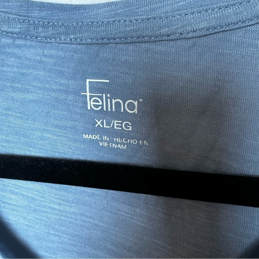 Felinas XL Tee - Picture 3 of 6